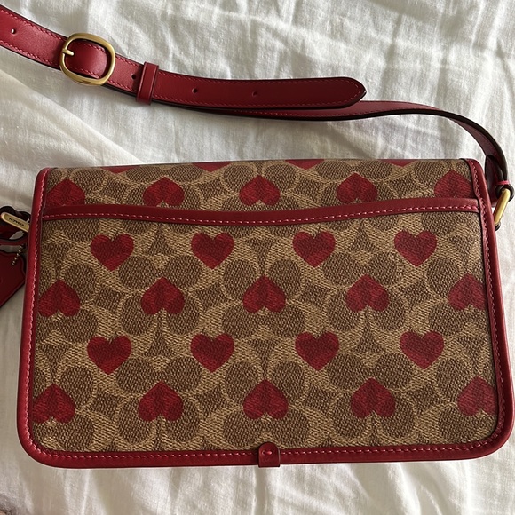 SOLD Coach Studio Heart Bag Valentines Day Exclusive - Picture 4 of 7